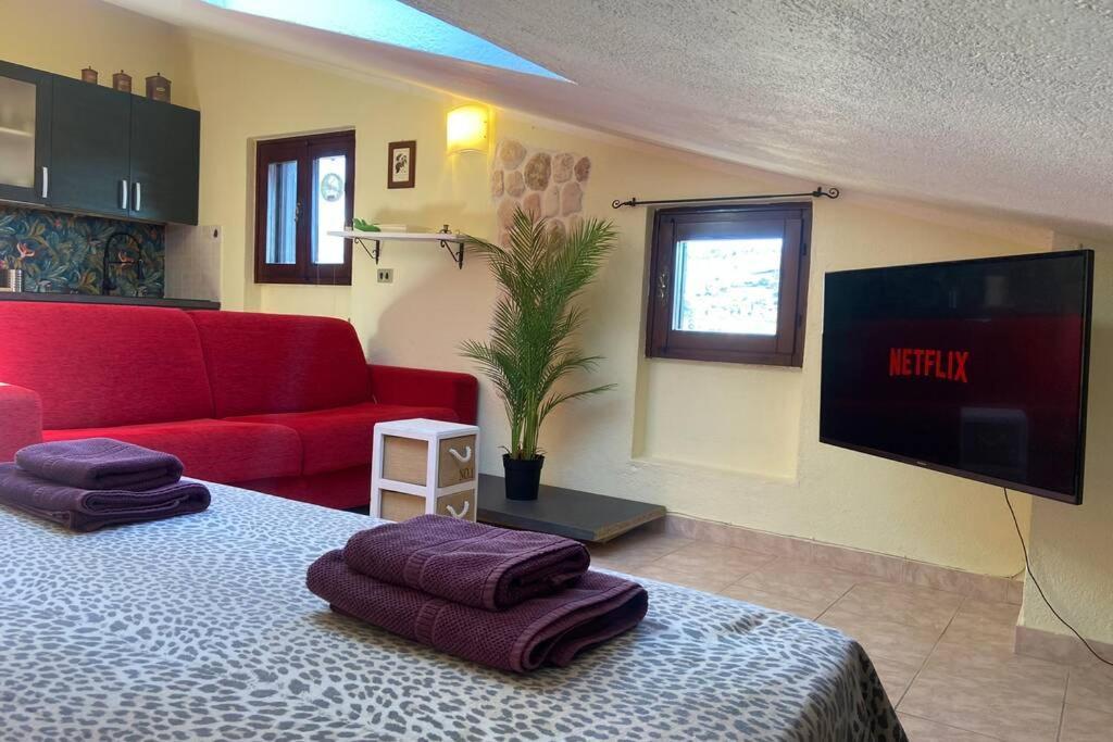 Tiny Costabella Apartment Бардолино Екстериор снимка