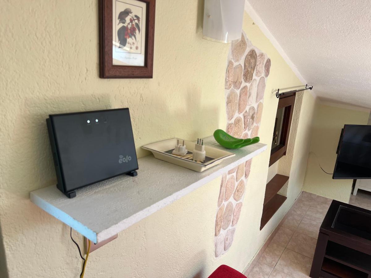 Tiny Costabella Apartment Бардолино Екстериор снимка